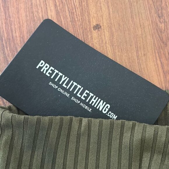NWT pretty little thing all of color ribbed leggings lightweightleggings. Size - Picture 2 of 4